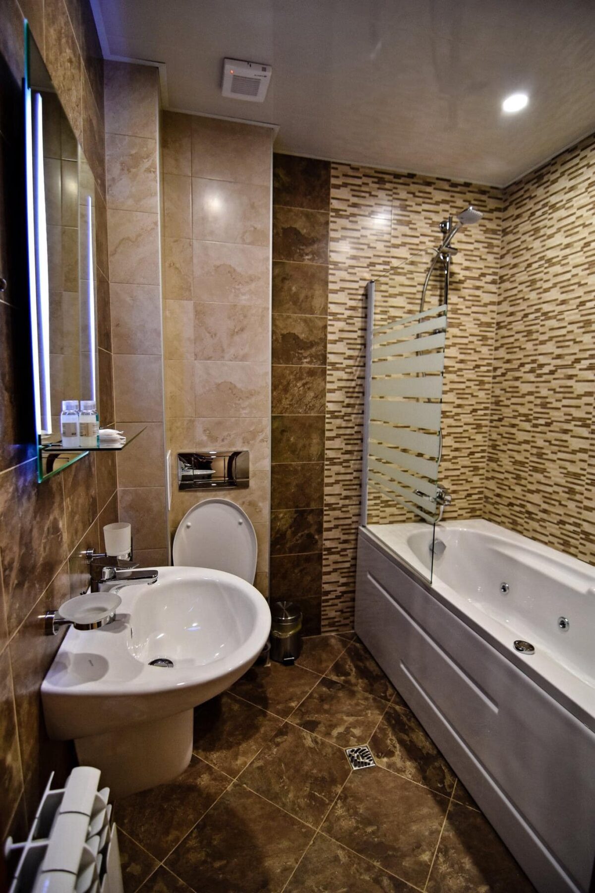 АПАРТАМЕНТ - Image 11